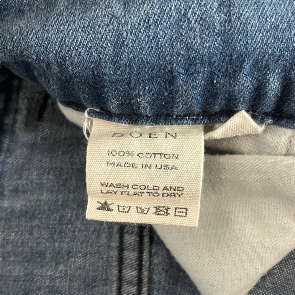 High-Waisted Wide-Leg Doen Jeans - Picture 3 of 4